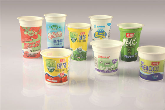 Plastique fait sur commande jetable/pp/picoseconde de tasses de yaourt avec le label imprimé de rétrécissement